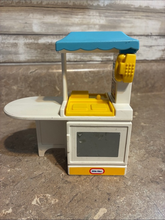 Little Tikes Other - Little Tikes Yellow & Blue Play Kitchen ( vintage)